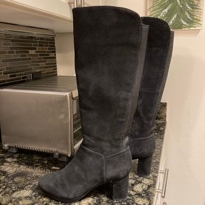 Clark heeled boots